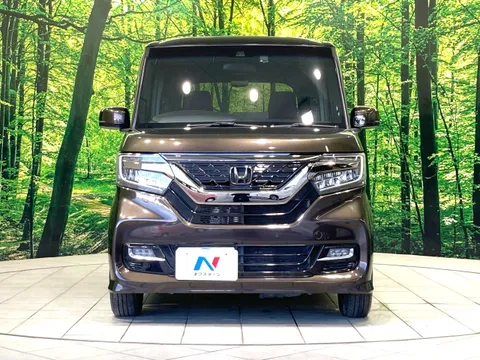 Honda N-BOX Custom