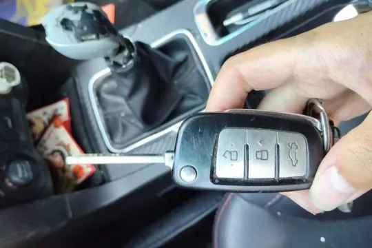 Geely Vision