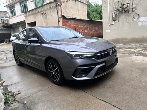 Roewe i5