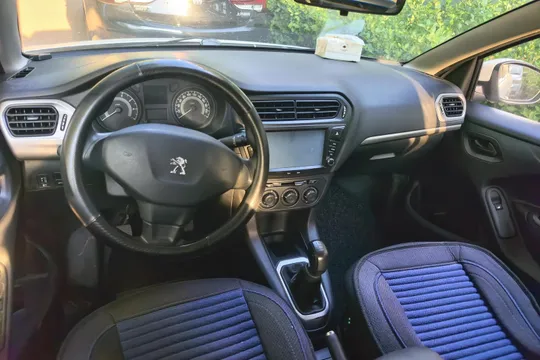 Peugeot 301