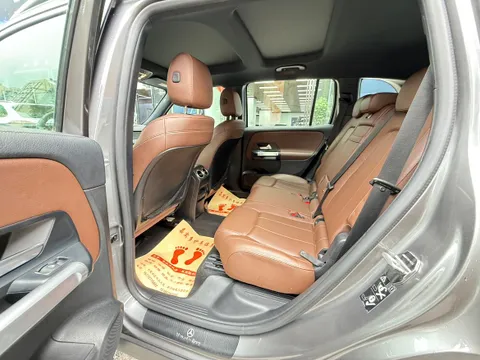 Mercedes-Benz Mercedes-Benz GLB