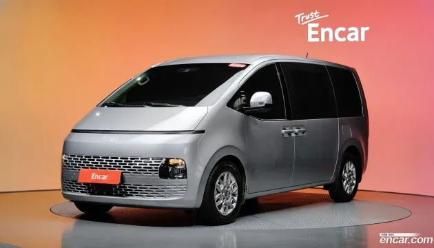 Hyundai Staria