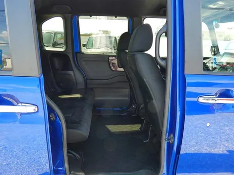Honda N-BOX Custom