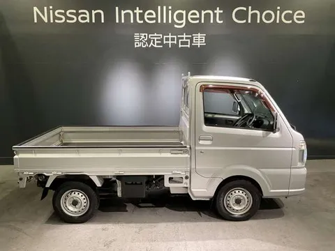 Nissan Clipper Truck