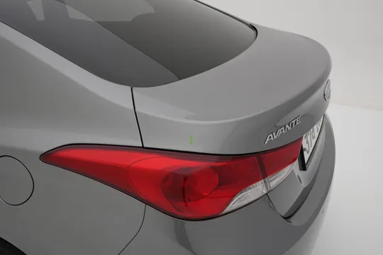 Hyundai Elantra (Avante)
