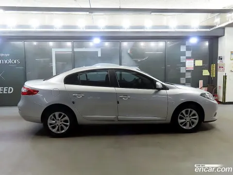 Renault SM3