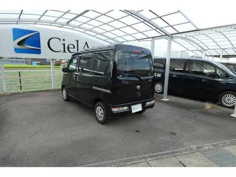 Toyota Pixis Van