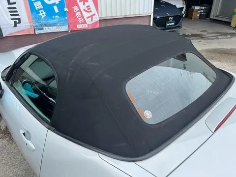 Mazda MX-5 (Roadster)