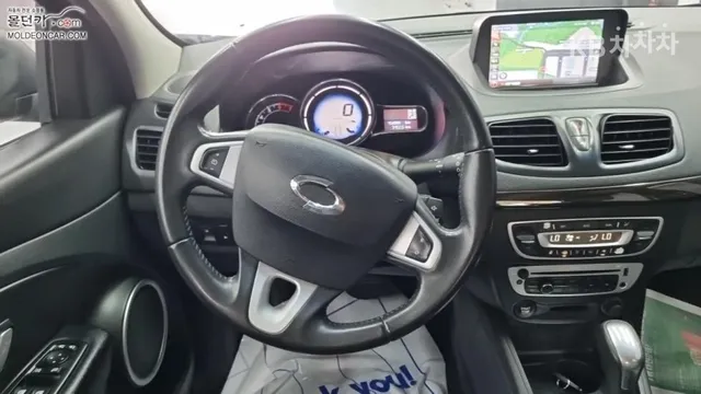 Renault SM3