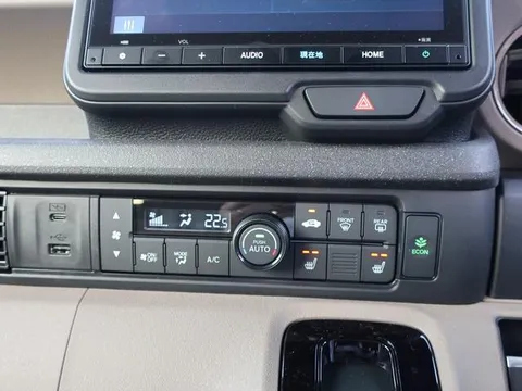 Honda N-BOX Joy
