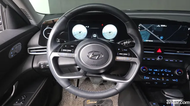 Hyundai Elantra (Avante)