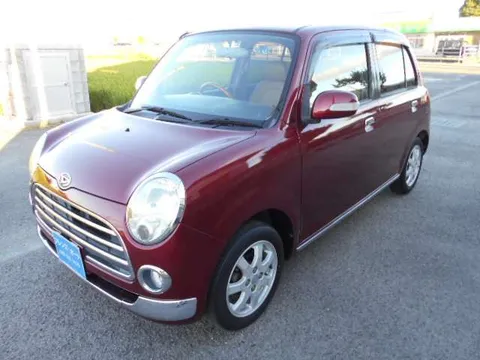 Daihatsu Mira Gino
