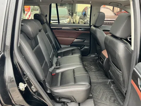 Gac GS8
