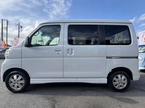 Daihatsu Atrai Wagon