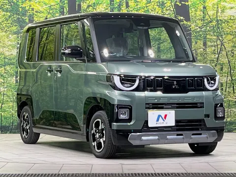 Mitsubishi Delica Mini