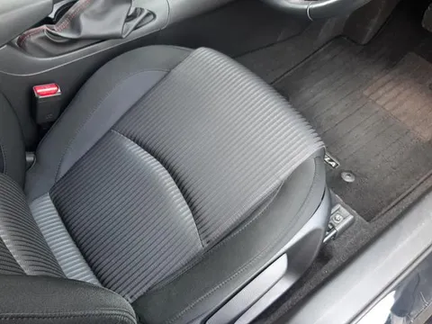 Mazda Axela Sport