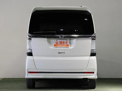 Honda N-BOX Custom