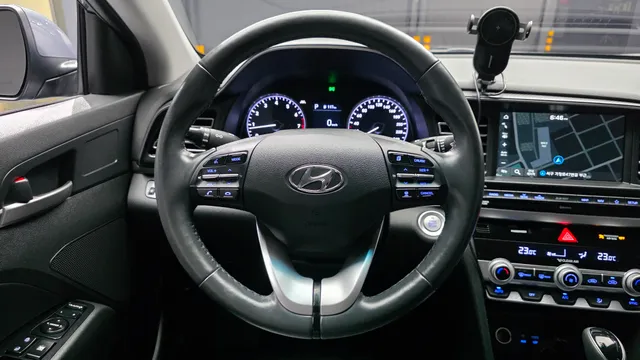 Hyundai Elantra (Avante)