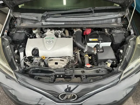 Toyota Yaris (Vitz)