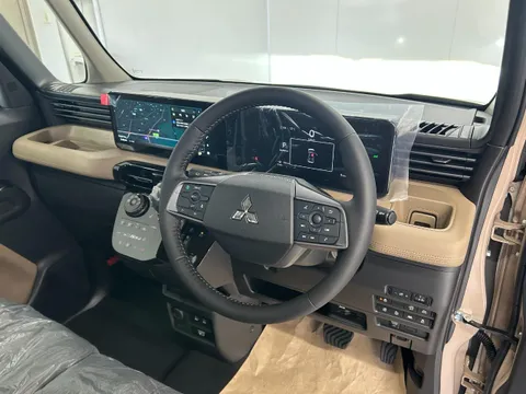 Mitsubishi Delica Mini