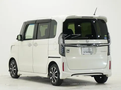Honda N-BOX Custom