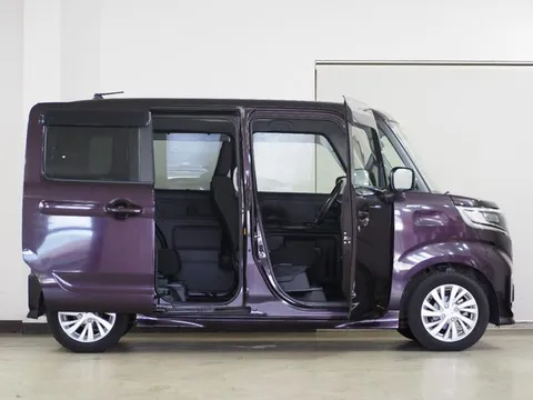 Suzuki Spacia Custom