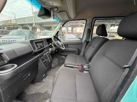 Toyota Pixis Van