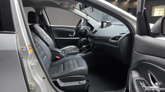 Renault SM3