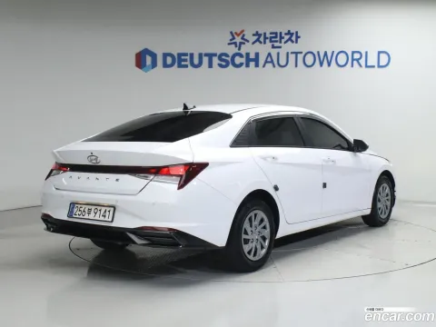 Hyundai Elantra (Avante)
