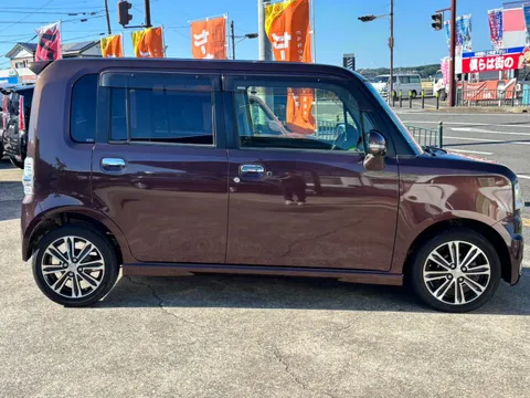 Daihatsu Move Conte