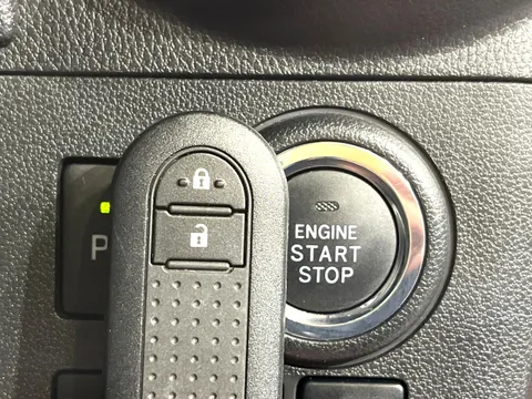 Daihatsu Mira Tocot