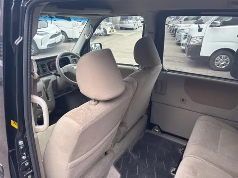 Daihatsu Atrai Wagon