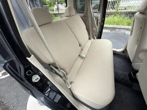 Nissan Otti