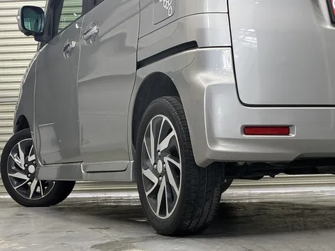 Suzuki Spacia