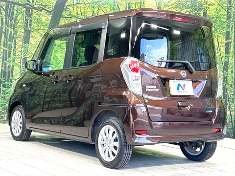 Nissan Dayz Roox