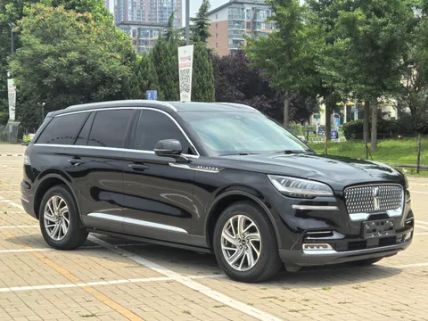 Lincoln Aviator