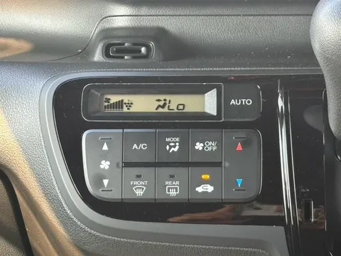 Honda N-BOX Slash