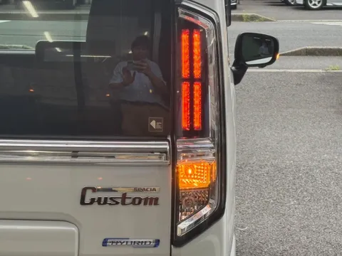 Suzuki Spacia Custom