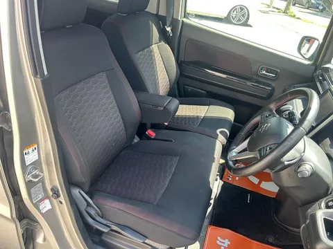 Suzuki Wagon R Stingray