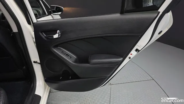 Kia Cerato (K3)