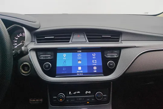 Geely Emgrand GS