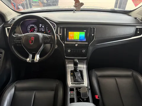 Roewe RX5