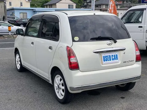Daihatsu Mira Gino
