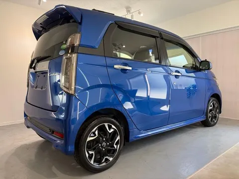 Honda N-WGN Custom