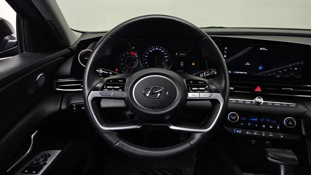 Hyundai Elantra (Avante)