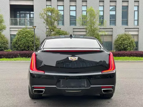 Cadillac XTS