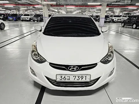 Hyundai Elantra (Avante)