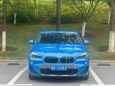 BMW X2