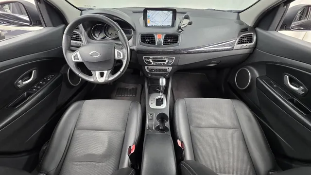 Renault SM3