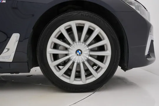 BMW BMW